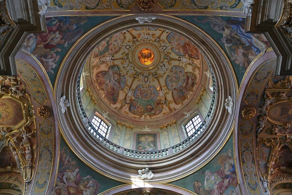Svatý Kopeček: Wallfahrtskirche & Zoo